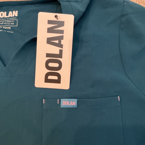 NWT Dolan Scrub Top V-Neck 2-Pocket CORE Antimicrobial Stretch XL Petite - Picture 3 of 6
